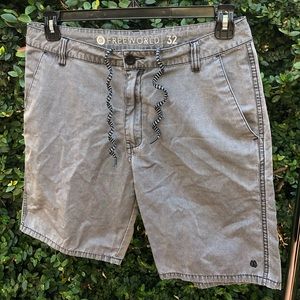 FREEWORLD size 32 board shorts